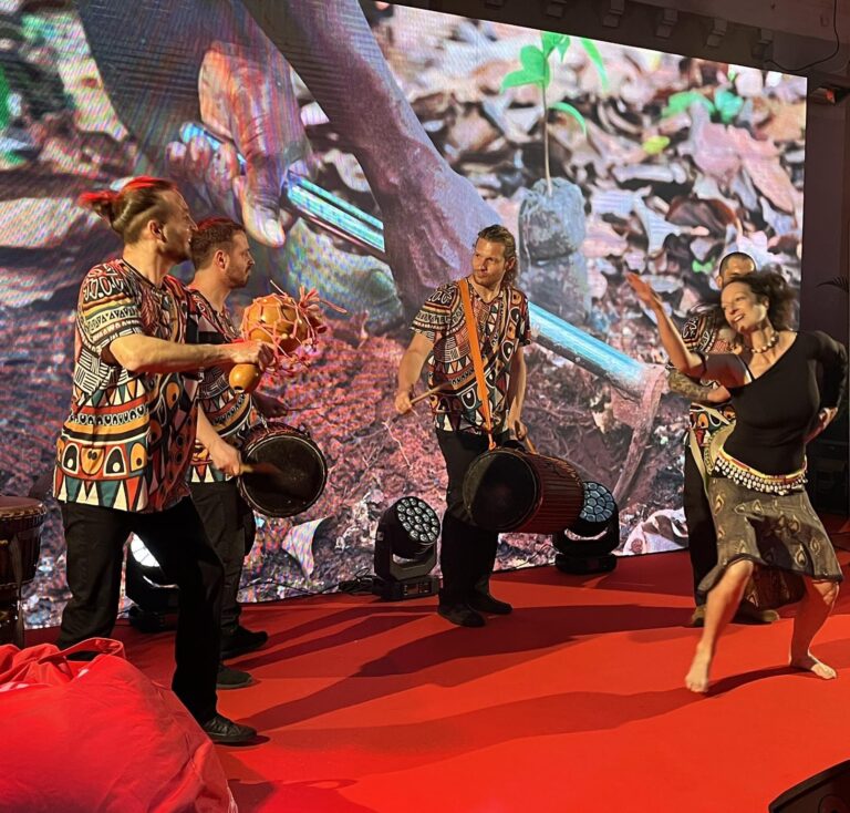 Bubenická show v&nbsp;africkém stylu
